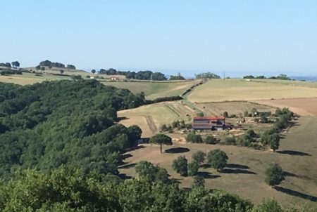 Vue d'ensemble de la ferme © Puech Autentik